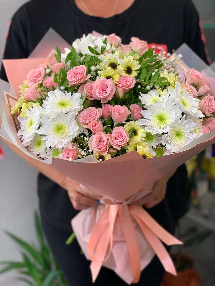 Букет цветов из: Розы и Хризантемы в Амзя