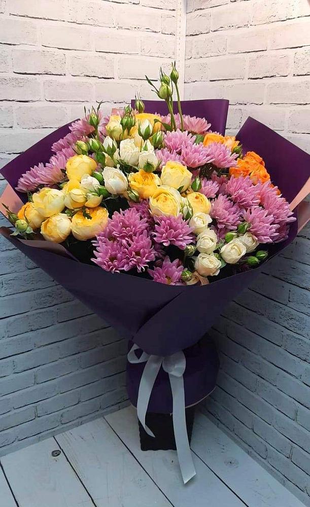 Букет цветов из: Хризантемы и Розы в Амзя