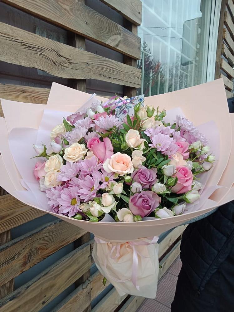 Букет цветов из: Розы и Хризантемы в Амзя