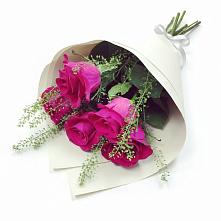 Букет цветов из:  Розы в Амзя