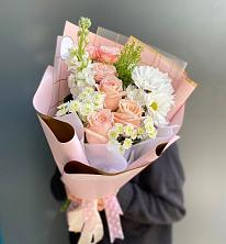 Букет цветов из:  Хризантемы и Розы в Амзя