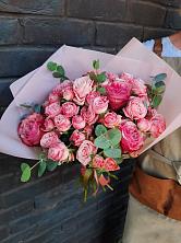 Букет розы в пальмах в Амзя Букет цветов из: Розы в Амзя
