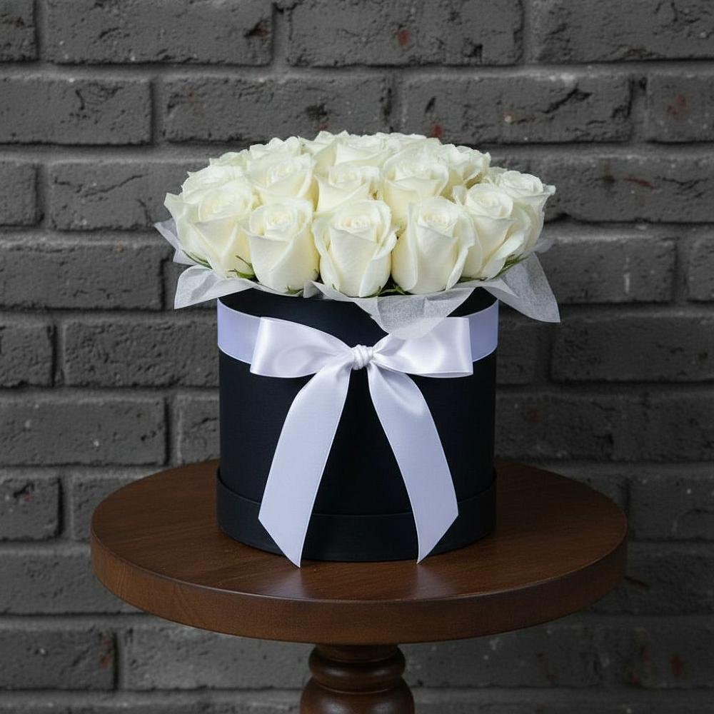 Цветочная композиция из Розы в шляпной коробке в Амзя