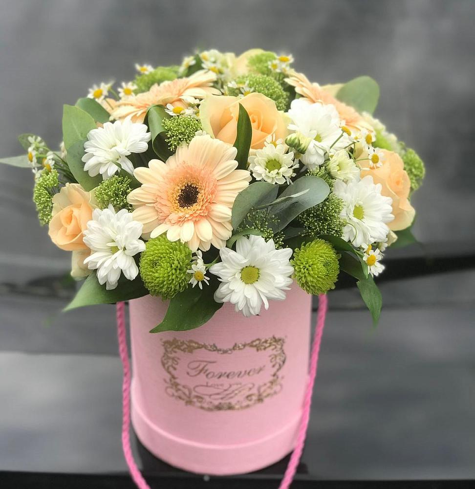 Цветочная композиция из Розы, Герберы и Хризантемы в шляпной коробке в Амзя