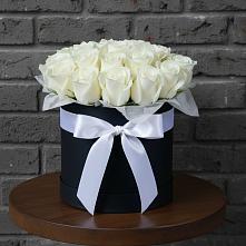 Цветочная композиция из Розы в шляпной коробке #REPLACE_PRED# Амзя